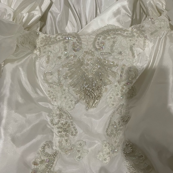 VINTAGE 1988 Eve of Milday Wedding Dress - Picture 4 of 10